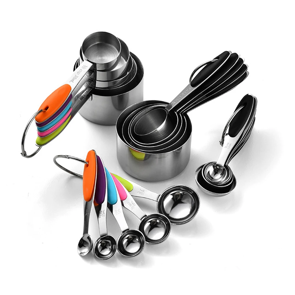 Kitchen Gadgets Sale - Ensemble de tasses et cuillères à