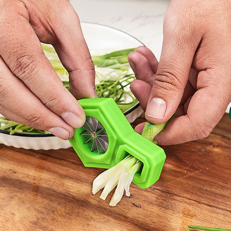 Trancheur d'oignon vert coupé  - Kitchen Gadgets Drawing avis et prix