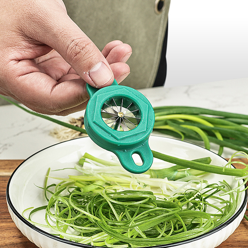 Trancheur d'oignon vert coupé  - Kitchen Gadgets Drawing avis et prix