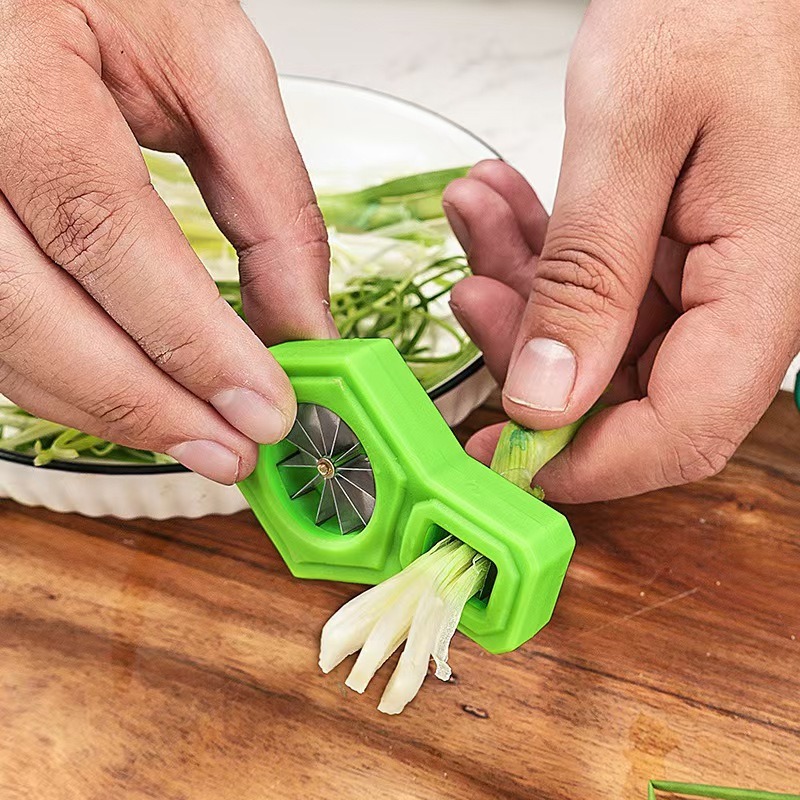 Coupe-oignon en acier inoxydab - Kitchen Gadgets Drawing avis et prix
